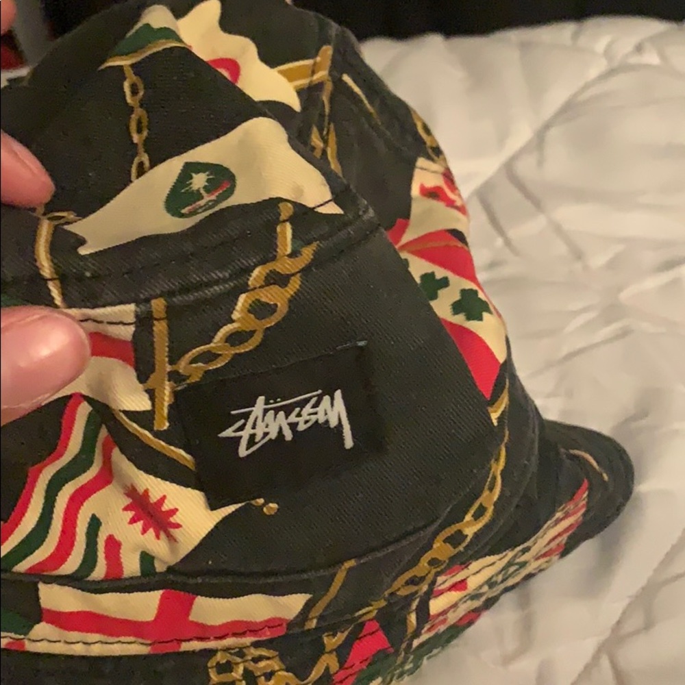 Bucket hat - Picture 2 of 2